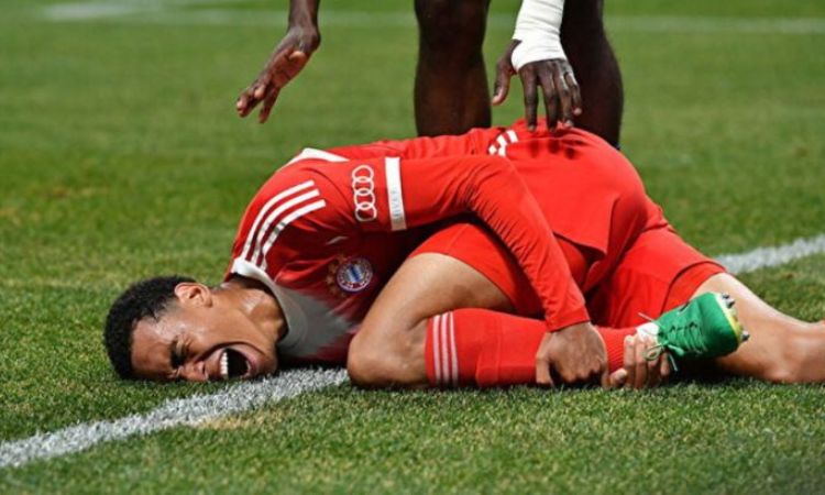 Musiala puso un video en redes sociales en el que descartó culpar al portero Donnarumma, por la grave lesión que sufrió