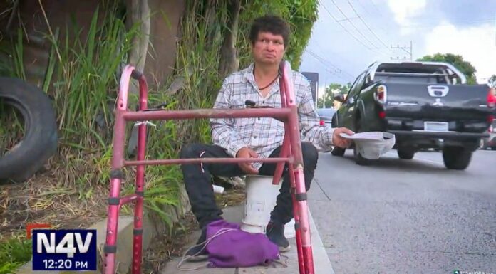 Don Santos sufrió un accidente de tránsito que le provocó lesiones permanentes. Ahora solicita ayuda para obtener una andadera nueva y alimentos.