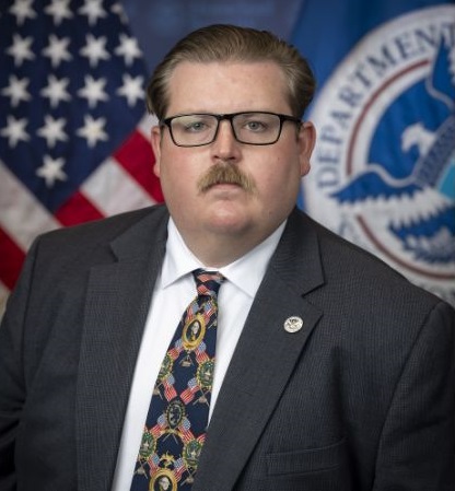 Subsecretario Adjunto Principal de Asuntos Públicos del Departamento de Seguridad Nacional de los Estados Unidos Harry Fones