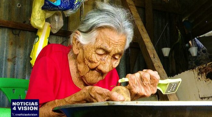 Sara Martínez es una santaneca que llegó a los 106 años y asegura que ha disfrutado cada etapa de su vida.