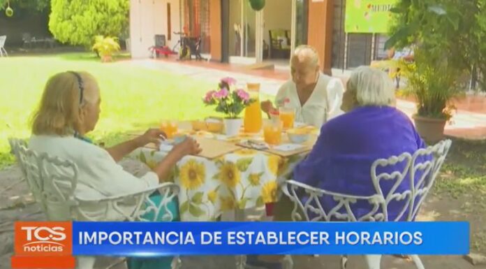 A partir de los 50 años, el cuerpo experimenta una digestión más lenta, lo que puede provocar inflamación, estreñimiento o reflujo.