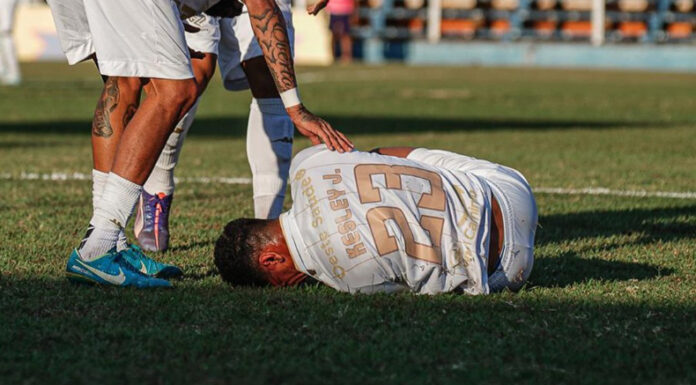Un jugador brasileño sufrió una grave lesión en la rodilla al intentar imitar el característico festejo de Cristiano Ronaldo.