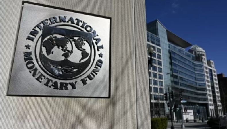 FMI recomienda a El Salvador aumentar o crear nuevos impuestos