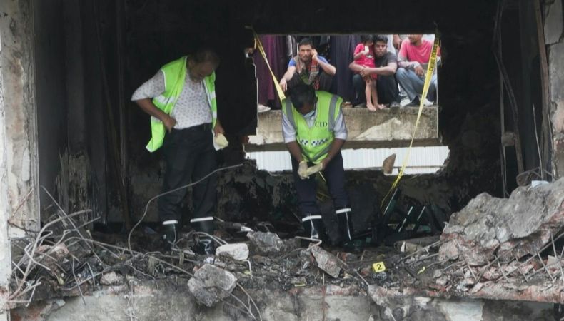El saldo del accidente de un avión militar que se estrelló contra una escuela en la capital de Bangladesh aumentó este martes a unas treinta víctimas mortales, en su mayoría estudiantes.