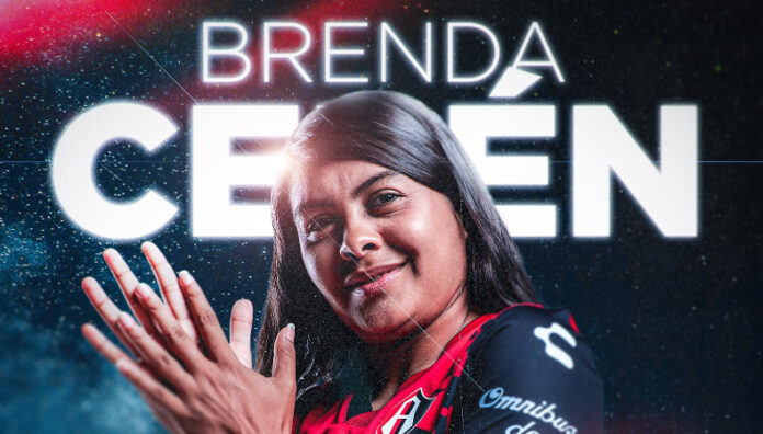 Brenda Cerén disputará el juego de las estrellas en la Liga MX femenil La delantera salvadoreña Brenda Cerén formará parte del equipo de las estrellas de la Liga MX femenil ante el Barcelona.