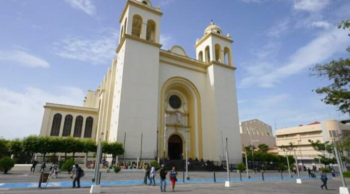 Con el crecimiento turístico y la mayor afluencia de turistas se han formalizado también muchas empresas turísticas.