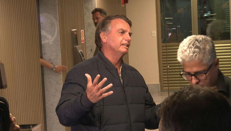 Corte de Brasil descarta por ahora la prisión preventiva para Bolsonaro