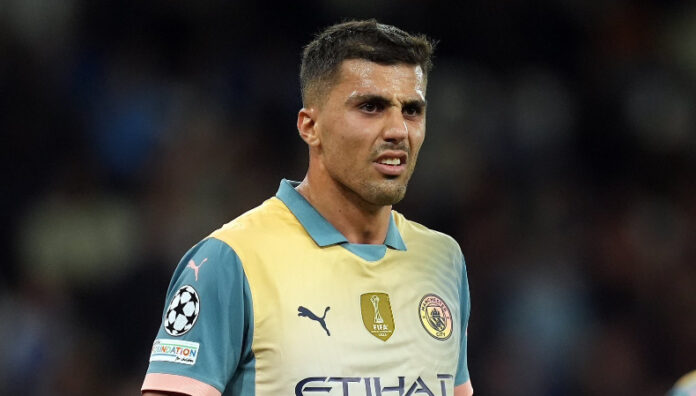 Real Madrid estaría buscando fichar a Rodri Según medios ingleses, el Real Madrid, estaría dispuesto a pagar un elevado precio por el centrocampista del City.