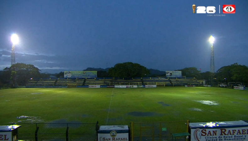 El encuentro entre Municipal Limeño y Metapán por la jornada tres del Apertura 2025 fue suspendido por tormenta eléctrica.