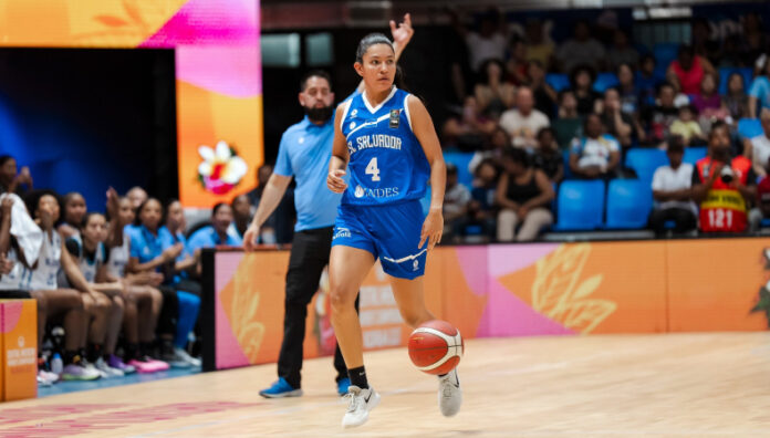 El Salvador jugará la final del Campeonato Centroamericano de Baloncesto La selección femenina de El Salvador derrotó a Panamá en las semifinales y jugará la final del Campeonato Centroamericano de Baloncesto.