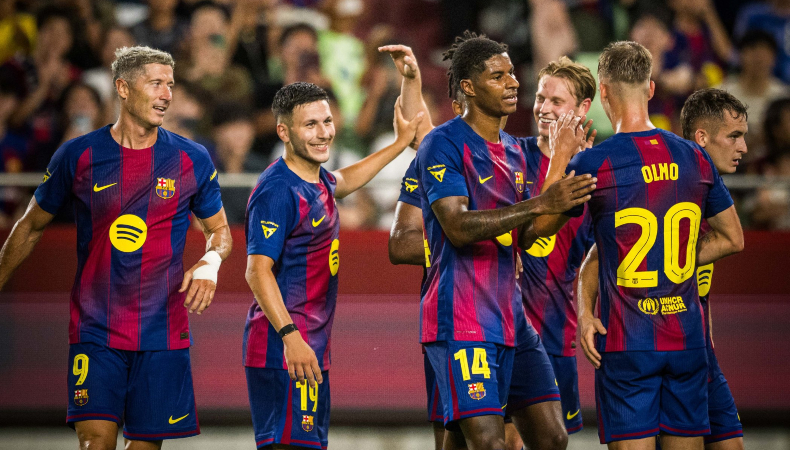 Barcelona inició con triunfo ante el Vissel Kobe de Japón la pretemporada. Rashford debutó con el equipo catalán.