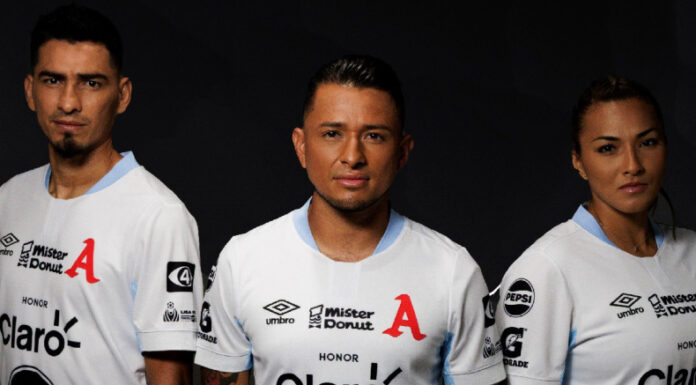 El campeón nacional, Alianza FC, presentó sus nuevos uniformes para la temporada 2025-26 de la Primera División.