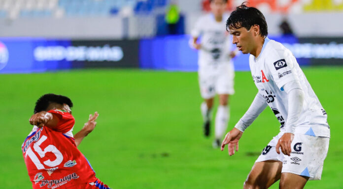 Alianza y Luis Ángel Firpo repartieron puntos en un partido marcado por la intensa lluvia en la jornada tres del Torneo Apertura 2025.