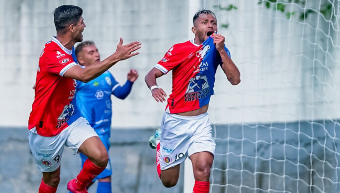 Apertura 2025 tiene como líder a FAS Club Deportivo FAS es el nuevo líder del torneo. Mientras que, Alianza y Firpo empataron en una