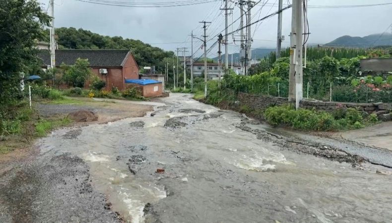 Más de 30 personas perdieron la vida en Pekín debido a las fuertes e intensas lluvias que han golpeado Pekín, la capital de China.