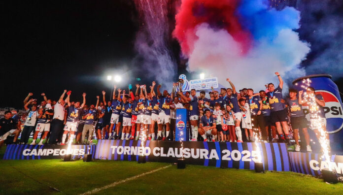 Liga Mayor cambiará de marca patrocinadora para la temporada 26-27 El presidente de la Primera División, Samuel Gálvez, confirmó que la Liga Mayor cambiará de marca patrocinadora para la próxima temporada.