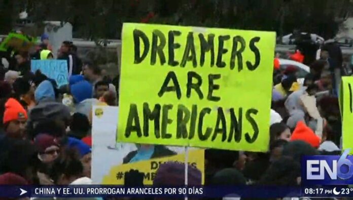 Estados Unidos llama a los El gobierno de los Estados Unidos llamó a los