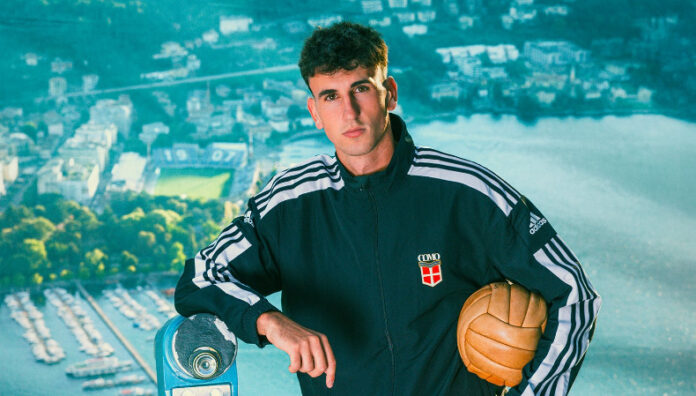 Real Madrid vendió al canterano Jacobo Ramón al Como de Italia Real Madrid vendió al defensa de origen español al Como 1907 de Italia dirigido por el técnico Cesc Fábregas.