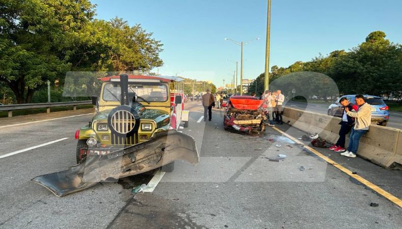 Un motociclista murió esta mañana en un accidente ocurrido en el bulevar Monseñor Romero, en sentido hacia San Salvador.