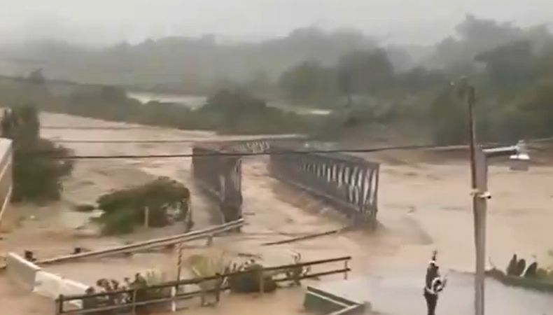 Más de 40 personas fallecieron y varias desaparecidas tras intensas lluvias y graves inundaciones en Beijing, China.