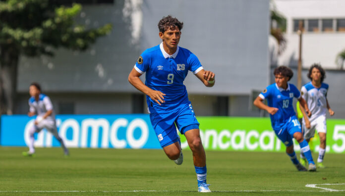 Selecta sub-15 debuta con empate en Campeonato de niños La Selecta sub-15 empató sin goles en su primer partido del Campeonato de niños de la CONCACAF Costa Rica 2025.