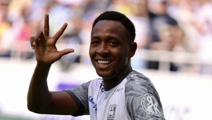 Brayan Gil anotó gol en Rusia El delantero salvadoreño, Brayan Gil, anotó su segundo gol en la Premier League de Rusia con el FC Baltika.