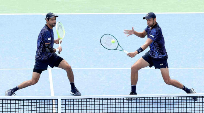 Marcelo Arévalo y el croata Mate Pavic avanzaron a cuartos de final al vencer al estadounidense Rajeev Ram y a Nikola Mektic de Croacia.
