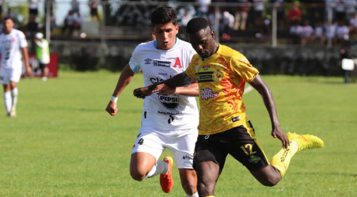 Alianza y Platense empataron en el estadio Antonio Toledo Valle de Zacatecoluca en la cuarta jornada del Apertura 2025.