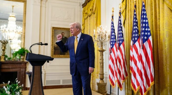 Trump subió aranceles a varios países como parte de su plan para reordenar el comercio global y usarlo a favor de su agenda económica.