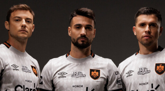 Club Deportivo Águila previo al debut en Copa Centroamericana reveló su nuevo indumentaria de visitante para la temporada 2025-26.