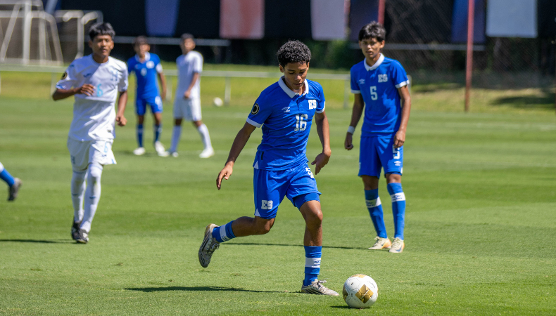 Selecta sub-15 suma nueva derrota en Campeonato de niños