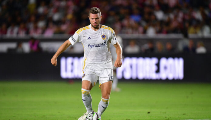 Eriq Zaveleta habló sobre la Selecta El defensa salvadoreño, Eriq Zavaleta, rompió el silencio para revelar los motivos de su rechazo a la selección.