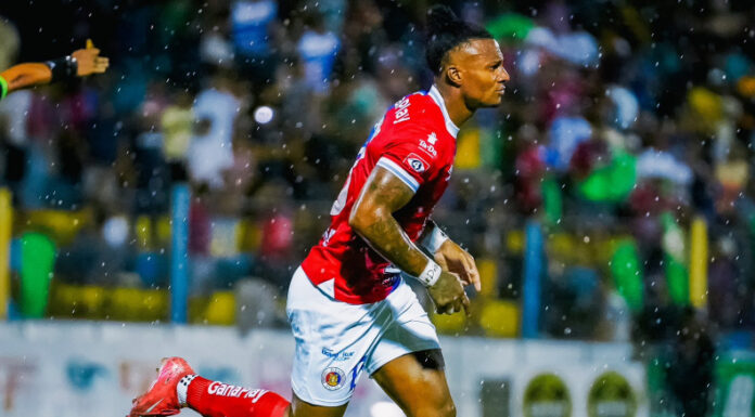 Club Deportivo FAS se mantiene como líder del torneo. Mientras que, Alianza sufrió su primera derrota ante Metapán en el Apertura 2025.