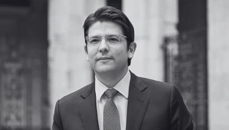 El candidato y senador colombiano, Miguel Uribe Turbay murió tras dos meses en cuidados intensivos, luego de un ataque armado en un acto público.