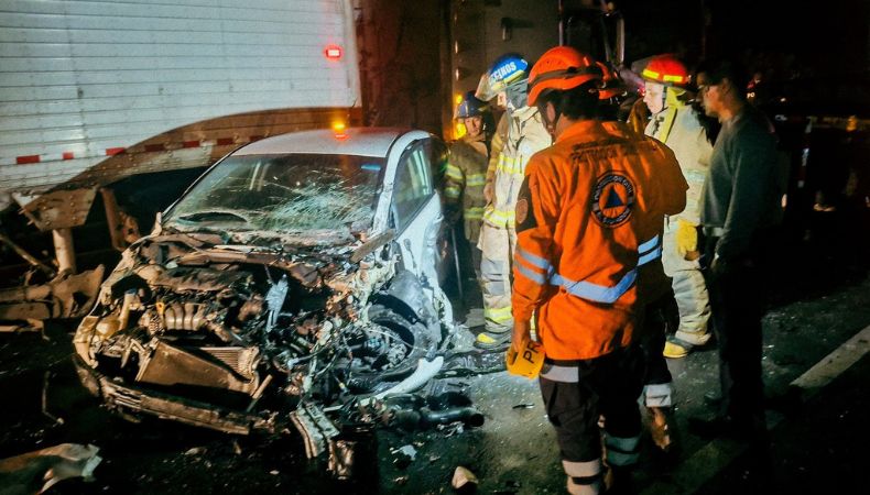 Múltiple accidente de tránsito se registra en Sonsonate