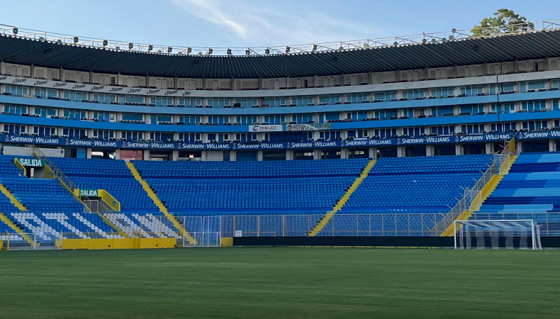 CONCACAF rechazó la solicitud de la FESFUT para reconsiderar el uso del Estadio Cuscatlán partidos en octubre de la Selecta en Eliminatorias.