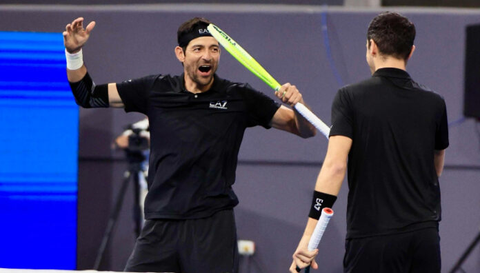 Marcelo Arévalo avanza a los cuartos de final en ATP de Cincinnati Marcelo Arévalo y el tenista croata, Mate Pavic, avanzaron a cuartos de final a Marcelo Melo y Alexander Zverev en el ATP de Cincinnati.