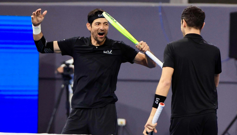 Marcelo Arévalo y el tenista croata, Mate Pavic, avanzaron a cuartos de final a Marcelo Melo y Alexander Zverev en el ATP de Cincinnati.