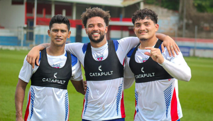 FAS y Firpo exponen su liderato en el Apertura 2025 CD FAS y Luis Ángel Firpo se enfrentan a Zacatecoluca y Fuerte San Francisco, respectivamente y buscarán seguir líderes del torneo.