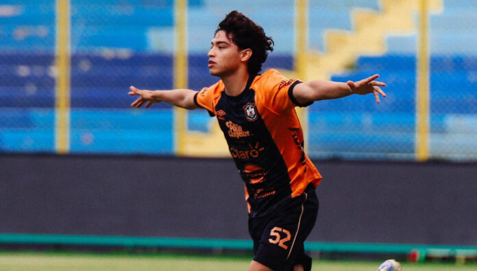 Águila vence con lo justo a Municipal Limeño Club Deportivo Águila se impuso por la mínima a Municipal Limeño y se mantiene en la parte alta de la tabla de posiciones.