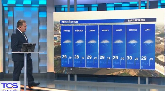 Hoy se tienen posibilidades bastante altas de lluvia por el paso de nueva Onda Tropical por El Salvador y arrastre de humedad para mañana.