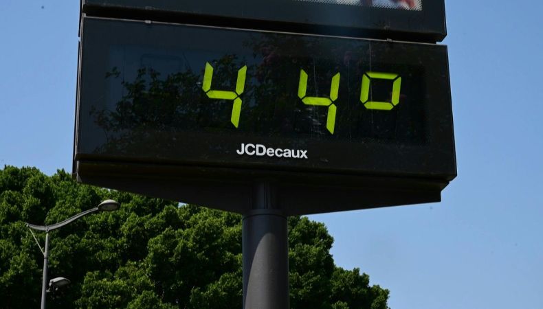 España vivió alrededor de 16 días en los que las temperaturas superaron los 40 °C en muchos lugares del país.