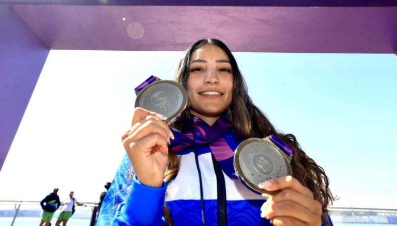 La patinadora salvadoreña, Ivonne Nóchez cerró su participación en los Juegos Panamericanos Junior con una medalla de Plata.