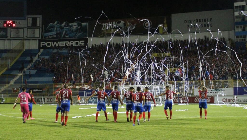 Club Deportivo FAS visita este domingo a Alianza en el estadio Cuscatlán por la jornada siete del Torneo Apertura 2025.