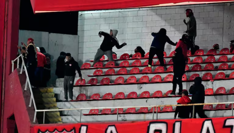 Médicos del Hospital Fiorito actualizaron la cifra de heridos luego de la batalla campal entre argentinos y chilenos.