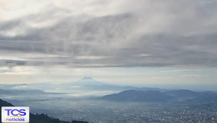 Paso de Onda Tropical podría afectar este viernes o fin de semana Las lluvias y tormentas, inicialmente, podrían tenerse en el oriente y norte del país por el paso de la Onda Tropical sobre el territorio.