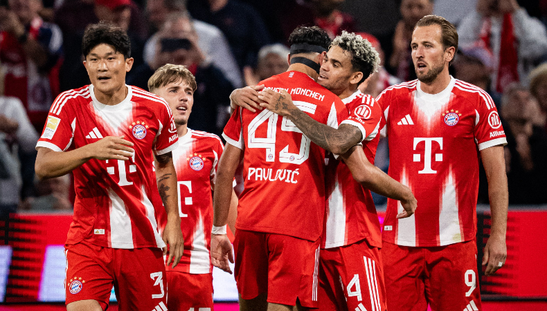 El vigente campeón de la Bundesliga, Bayern Múnich goleó al RB Leipzig en la primera jornada del campeonato alemán.