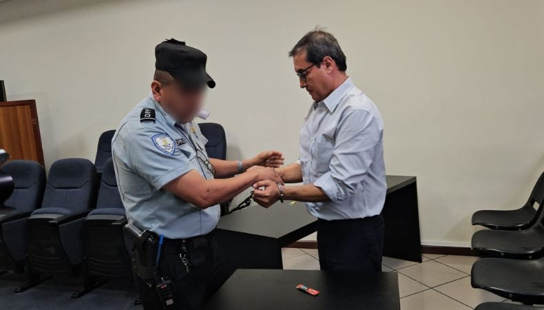 Luis Martínez, fue condenado este viernes a 10 años de prisión por los delitos de fraude procesal y omisión de la investigación.