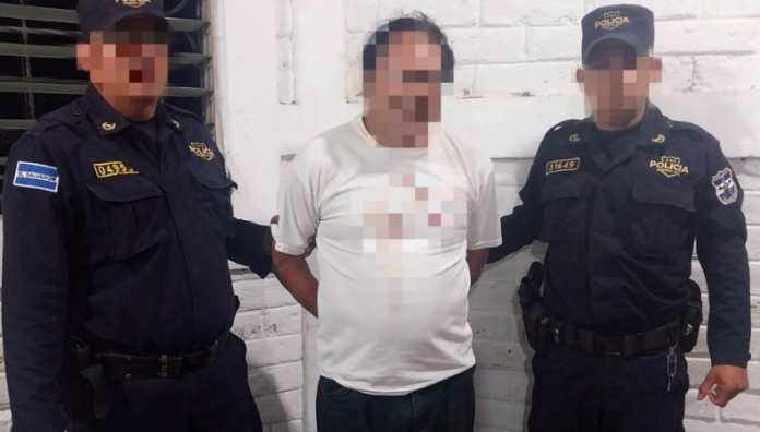 Capturan a hombre que habría asesinado a su hijo en Ahuachapán Un hombre habría asesinado a su hijo en Concepción de Ataco en Ahuachapán Centro.