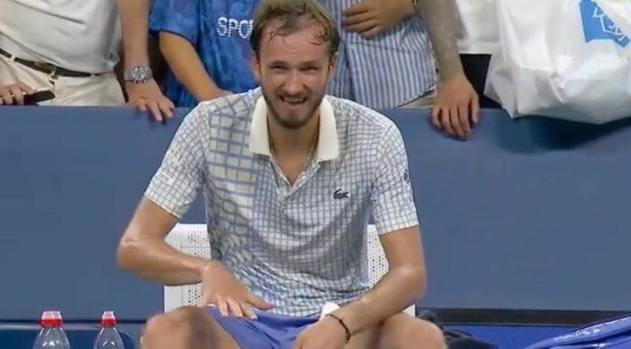 El tenista ruso Daniil Medvedev tuvo un ataque de ira durante el partido del US Open que disputó ante el francés Benjamin Bonzi.